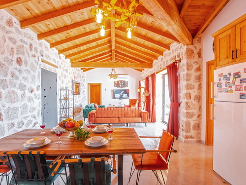  gece  -  Kasım
  | Kalkan Yeşilköy Villa (4 Kişilik, Özel Havuzlu, Doğa İçinde, Jakuzili Seçenekli)